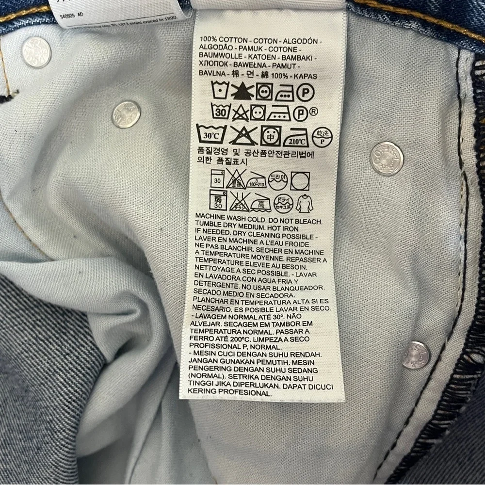 Levi’s Men’s 550 Relaxed Fit Jeans – Medium Wash, Size 34x30